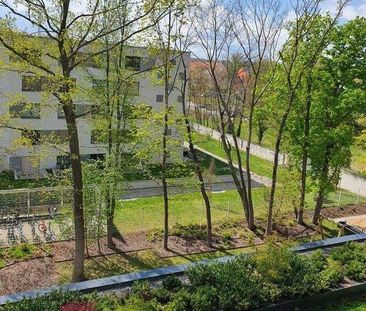 Ruhige und zentrale Wohnung mit großem Balkon und hübschem Bad! - Foto 5