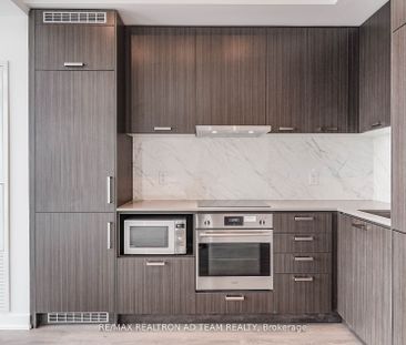 For Lease - 38 Honeycrisp Crescent Unit# 2003, Vaughan, Ontario - Photo 5