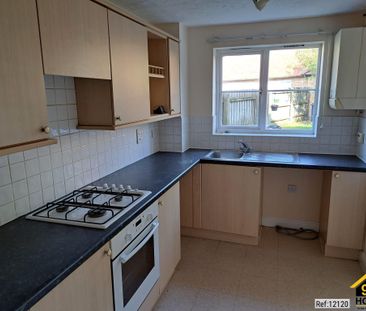3 bed End of Terrace in Coppice Drive , Lower Cambourne, Cambridge,... - Photo 3