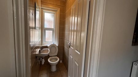 1 bedroom house of multiple occupation to rent - Photo 3