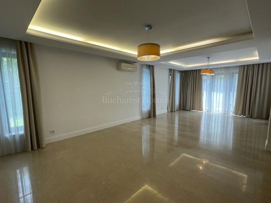 Family Home of 4 Bedrooms, Secured Expat Community - Fotografie 1