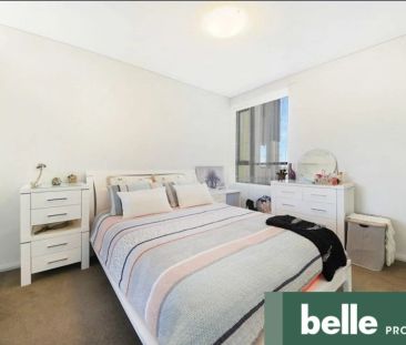 Spacious, Stylish & Convenience - Photo 1
