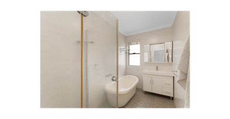 Modern Apartment in Highly Sought-After Riverlinks Estate - Photo 5