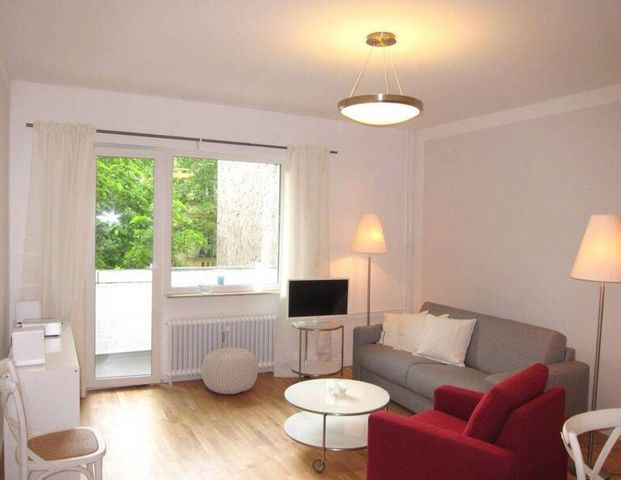 Gemütliche und großartige Wohnung, Balkon, Aufzug, Stellplatz (opt.) Berlin - Photo 1