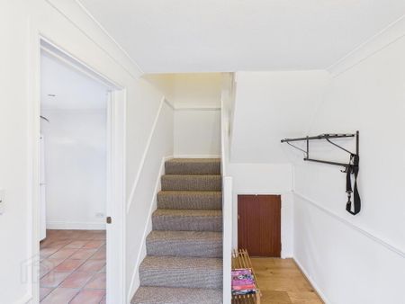 21 Lakeside Drive, Belfast, BT10 0NU - Photo 5