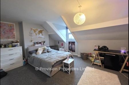 6 Bedroom Student Properties Woodhouse - Photo 2