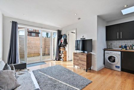 1 bedroom bungalow to rent - Photo 2