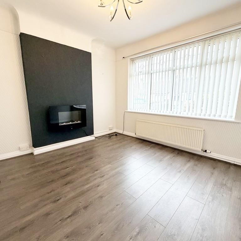 2 bedroom semi-detached bungalow to rent - Photo 1