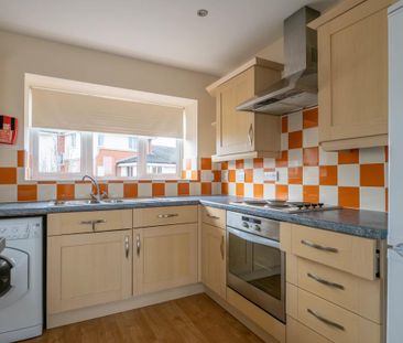 2 bedroom apartment to rent - Photo 4