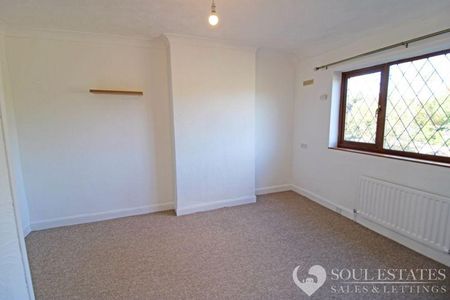 3 bedroom semi-detached house to rent - Photo 3