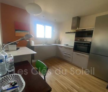 Location appartement 2 pièces 46 m² Hyères - Photo 3