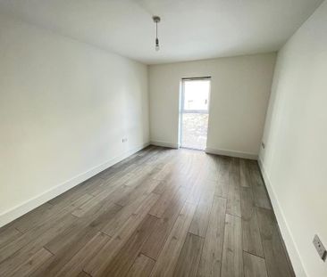 3 bedroom property to rent - Photo 3