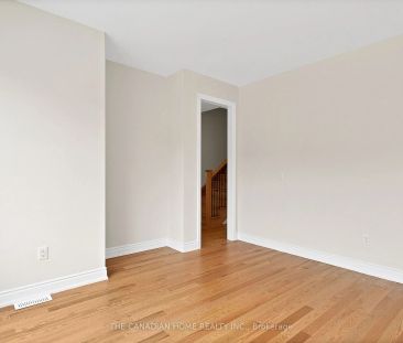 Property For Lease | W9262990 - Photo 2