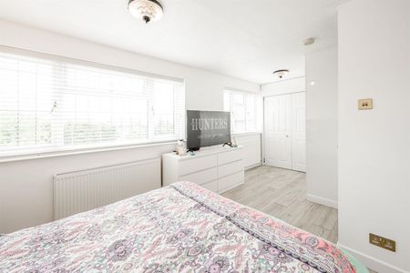 Whittington Road, Stourbridge, DY8 3DD - Photo 2