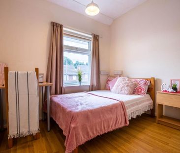 6 bedroom house to rent - Photo 4