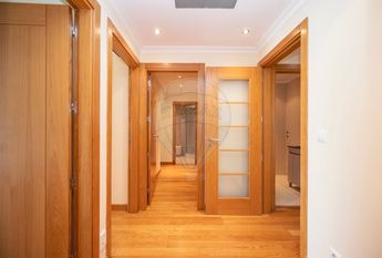 Apartamento T4 em Lisboa