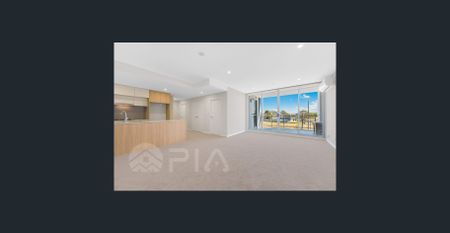 Luxurious Two Bedrooms Apartment In Prime Location For Lease!! - Photo 4