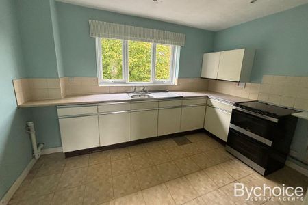 2 bedroom maisonette to rent - Photo 4