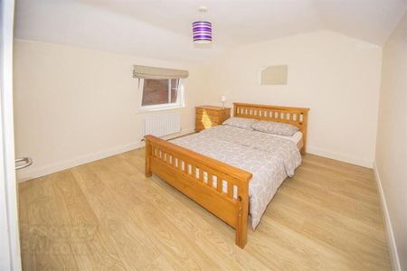 Room 5, 24 Magdala Street, Belfast, BT7 1PU - Photo 2