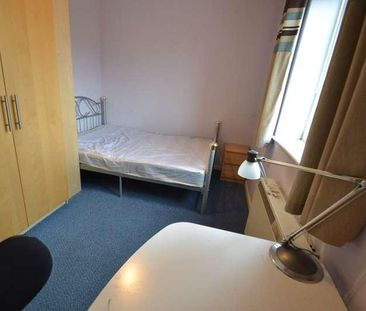 Stretford Road, Hulme, Manchester, M15 - Photo 6