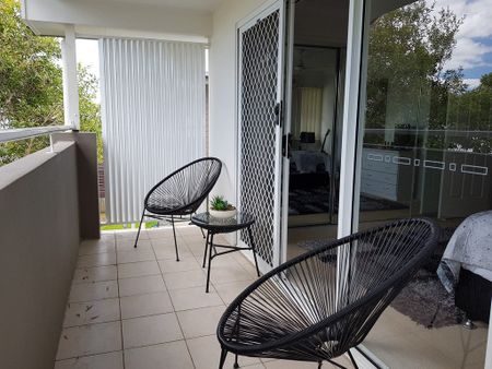 Beautiful 3 bedroom townhouse with DLUG - Photo 2