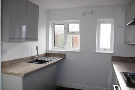 3 bedroom house to rent - Photo 3