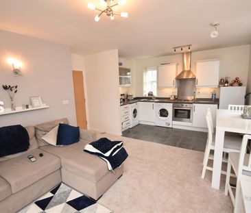 Reins Croft, Neston - Photo 1