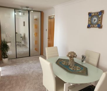 1 bedroom flat to rent - Photo 4