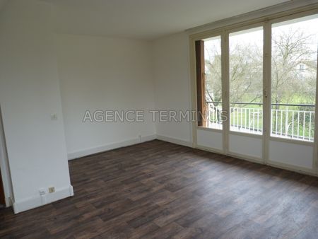 Location Appartement 1 pièce 30m² ENGHIEN LES BAINS 95880 - Photo 2
