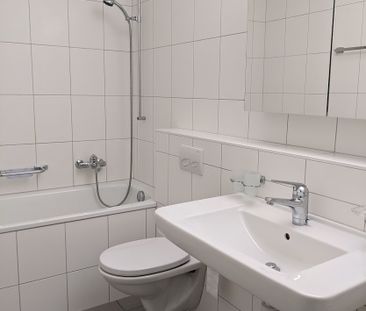 Grosszügige 2-Zi-Whg an ruhiger Lage im Grünen und Nahe zum Dorfkern - Photo 5