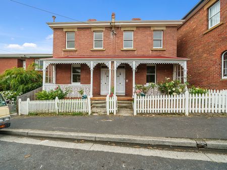 12 Trumpeter Street Battery Point TAS 7004 Australia - Photo 2