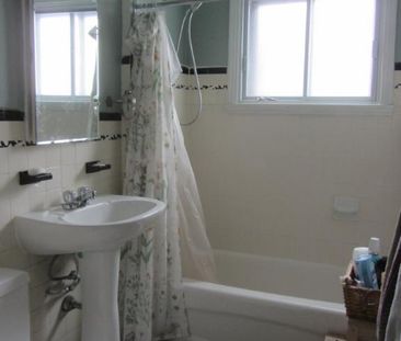 Montréal 3½ chauffé à louer - Photo 3