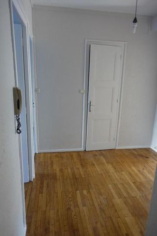 Location Appartement 2 pièces 50m² LYON 7ème - Photo 3