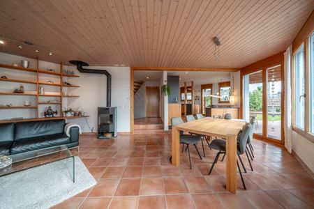 Charming single-family house with lake view - Photo 4