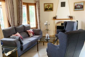 Villa for rent with 3 bedrooms and pool in Calpe for the winter season.