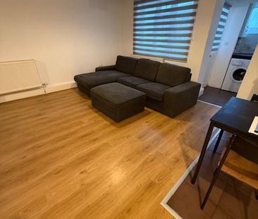 1 bedroom ground floor flat to rent - Photo 2