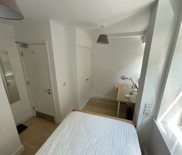 Student Properties to Let - Photo 2