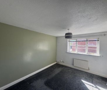 2 bedroom semi-detached house to rent - Photo 2