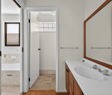 Light-Filled Family Residence in a Prime Elevated Setting - Photo 4