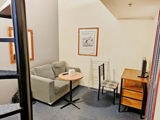 Studio-2045 - Photo 1