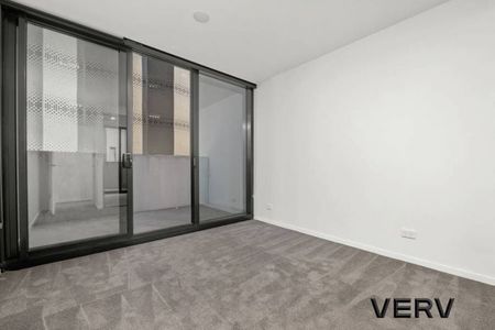 BEAUTIFUL ONE-BEDROOM APARTMENT IN THE HEART OF BELCONNEN - Photo 3