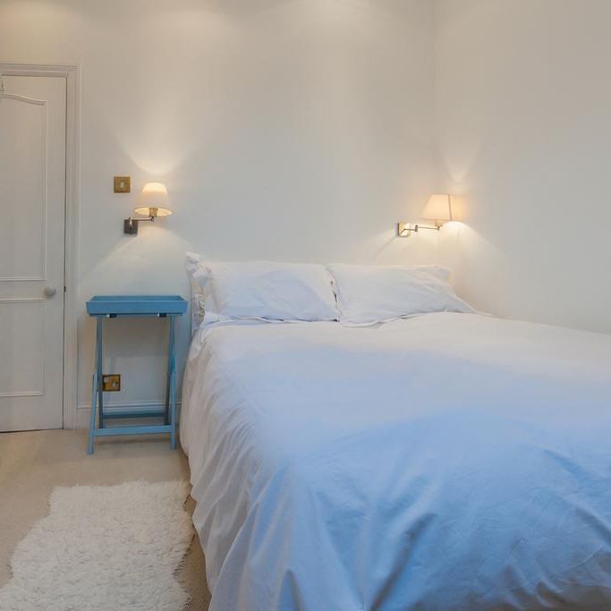 3 bedroom flat to rent - Photo 1