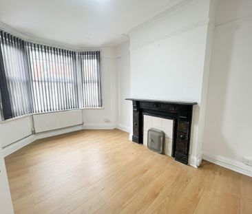 5 bedroom terraced house to rent - Photo 1