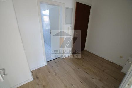 Sie suchen etwas Modernes? 2-Raum Wohnung mit neuer Einbauküche und neuem Boden! - Photo 5