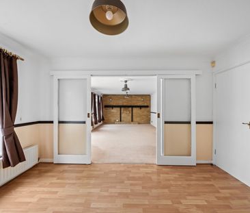 4 bedroom detached house to rent, - Photo 3