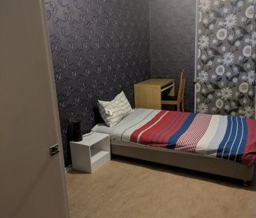 Julaftonsgatan, Göteborg - Photo 3