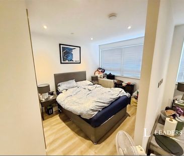 apartment to rent Wood Street, East Grinstead, West Sussex, RH19 - Photo 6