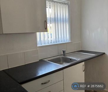 Studio to rent - Photo 6