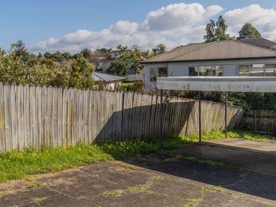 Glen Innes, two bedroom - Photo 1