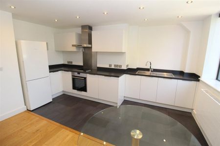 Trinity Court, Southernhay, Exeter - Photo 2